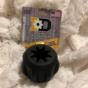 NWT SodaPup Gear Treat Holder & Chew Toy Size Large